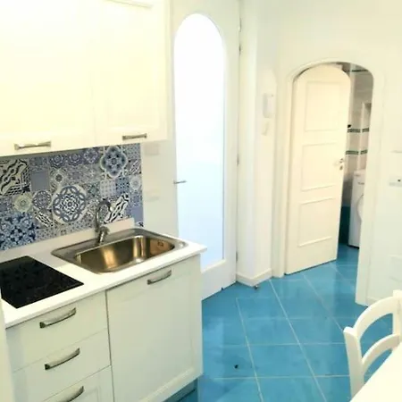 A Due Passi Dal Mare